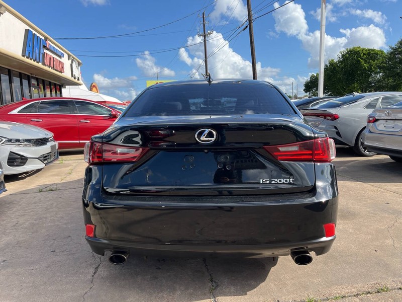 Lexus IS 200t Vehicle Image 04