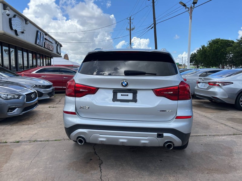 BMW X3 Vehicle Image 04
