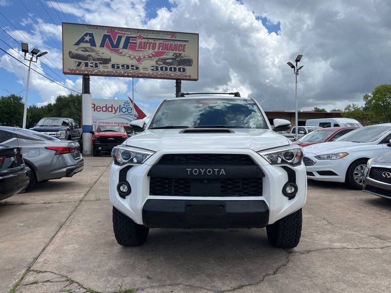 Toyota 4Runner Vehicle Image 02