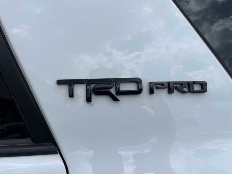 Toyota 4Runner Vehicle Image 10