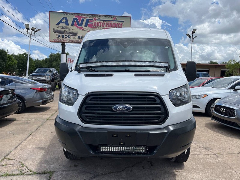 Ford Transit Van Vehicle Image 02