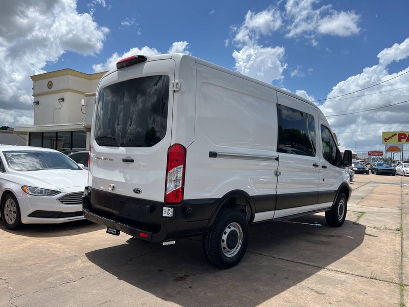 Ford Transit Van Vehicle Image 05