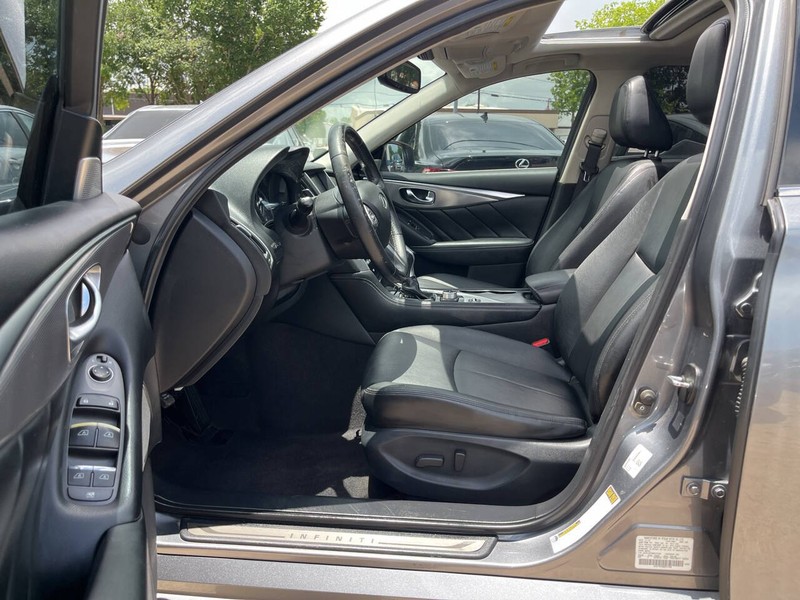 INFINITI Q50 Vehicle Image 07
