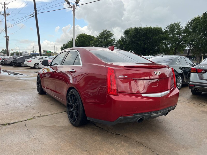 Cadillac ATS Sedan Vehicle Image 03