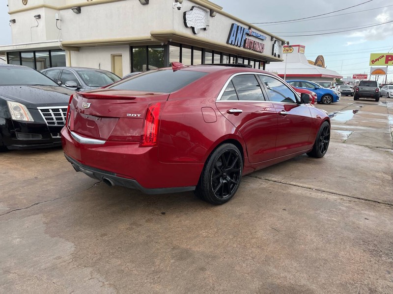 Cadillac ATS Sedan Vehicle Image 05