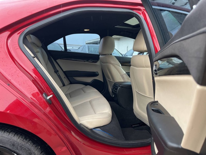 Cadillac ATS Sedan Vehicle Image 10