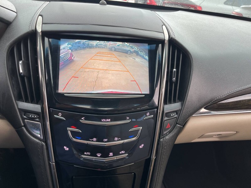Cadillac ATS Sedan Vehicle Image 12
