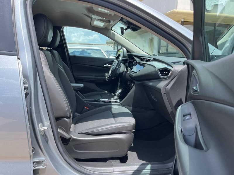 Buick Encore GX Vehicle Image 11