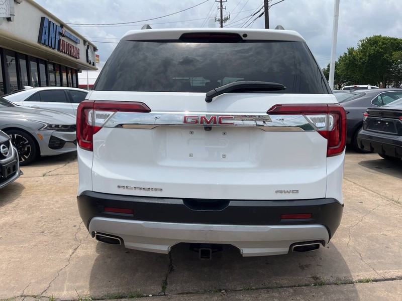 GMC Acadia Vehicle Image 04