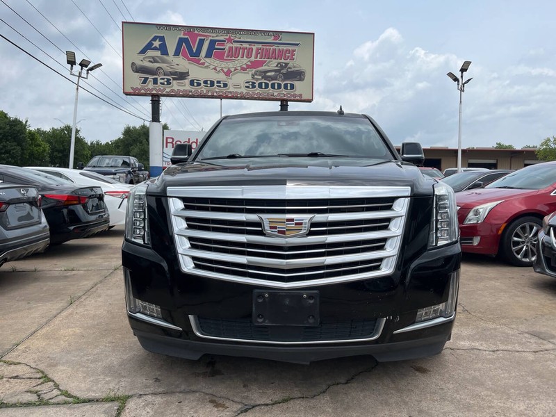 Cadillac Escalade Vehicle Image 02