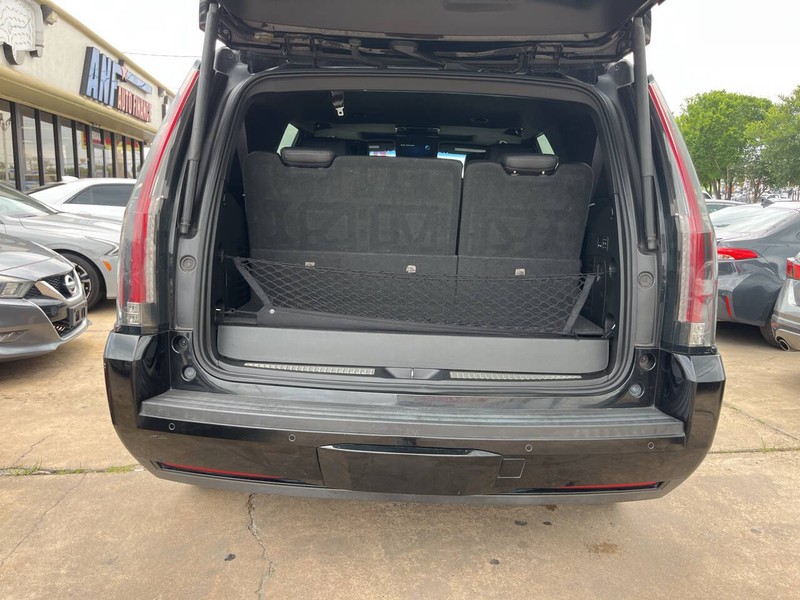 Cadillac Escalade Vehicle Image 12