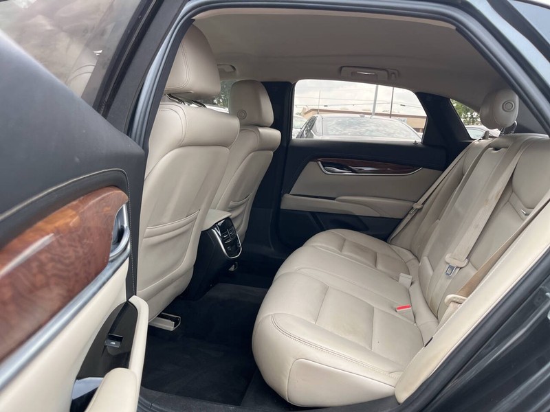 Cadillac XTS Vehicle Image 08