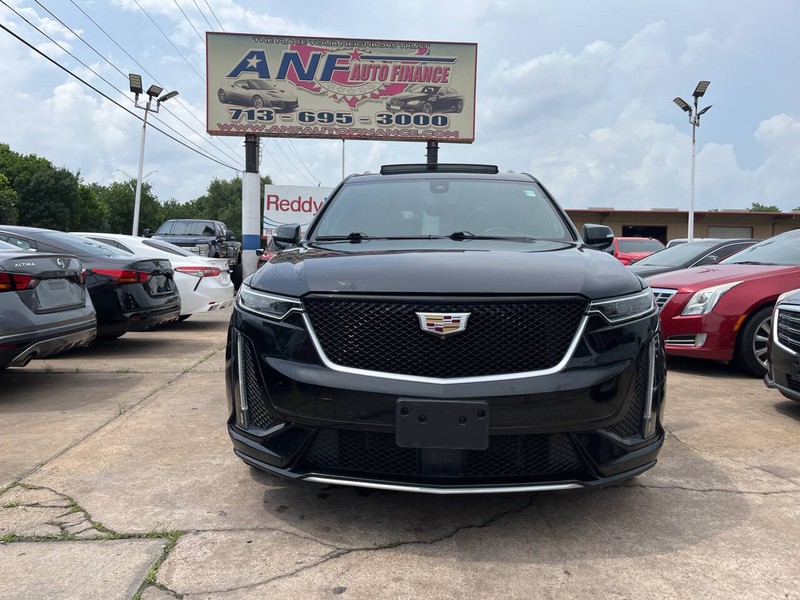 Cadillac XT6 Vehicle Image 02