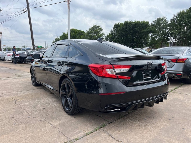 Honda Accord Sedan Vehicle Image 03