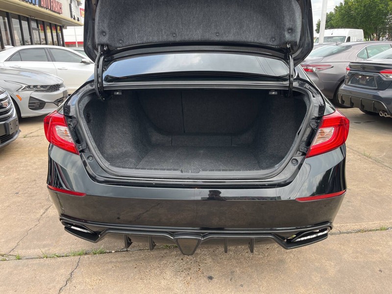 Honda Accord Sedan Vehicle Image 09