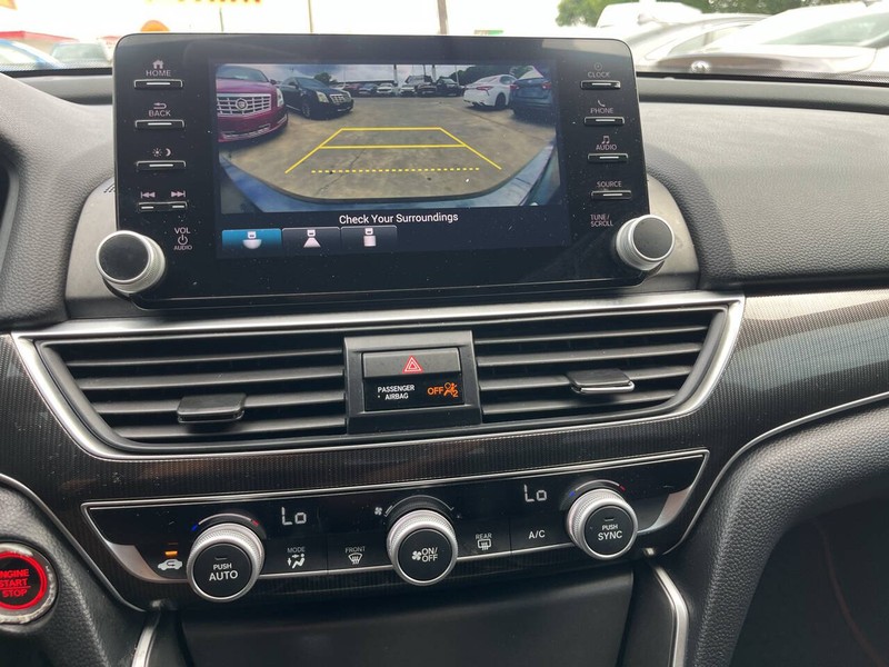 Honda Accord Sedan Vehicle Image 13