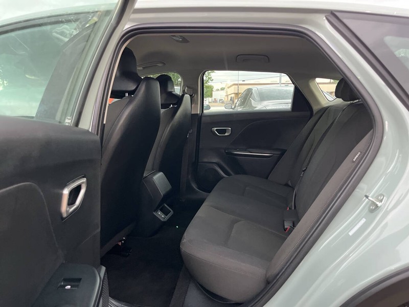Kia K4 Vehicle Image 08