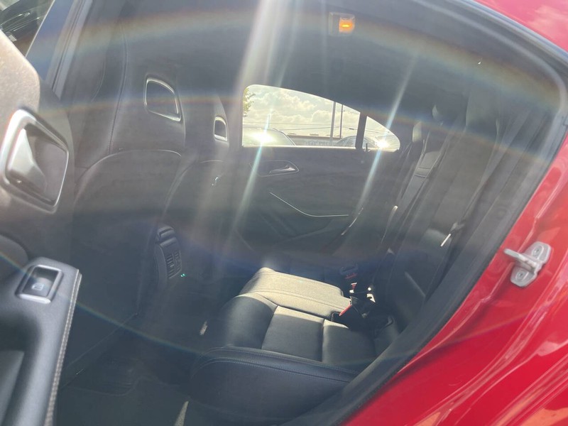 Mercedes-Benz CLA Vehicle Image 07