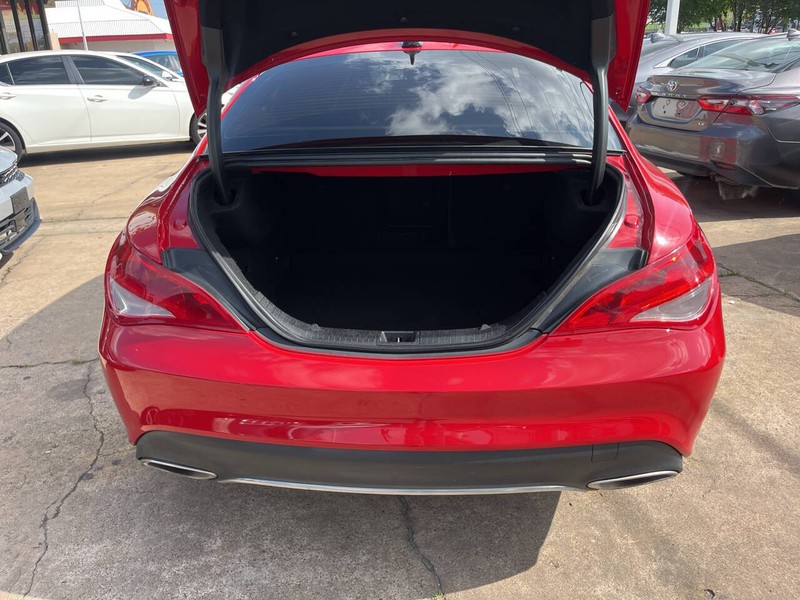 Mercedes-Benz CLA Vehicle Image 10
