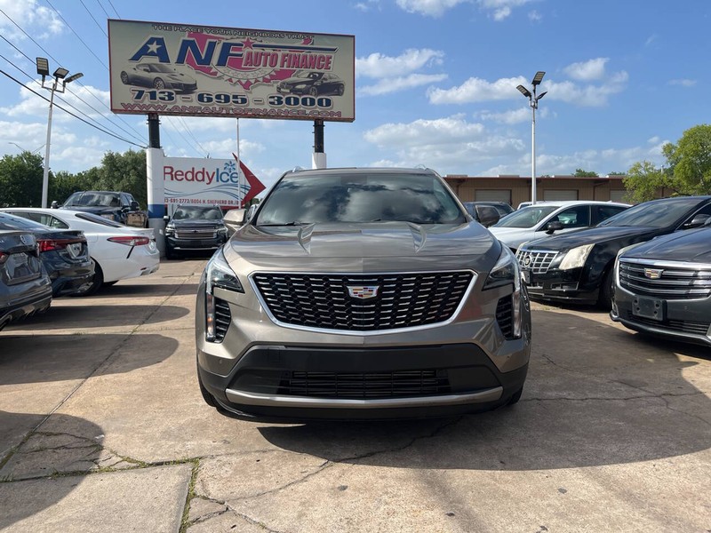 Cadillac XT4 Vehicle Image 02
