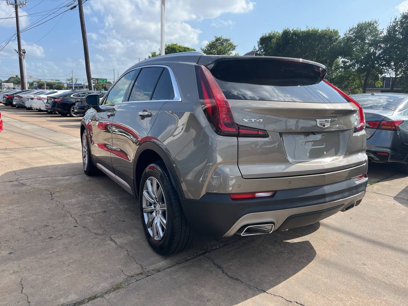 Cadillac XT4 Vehicle Image 03