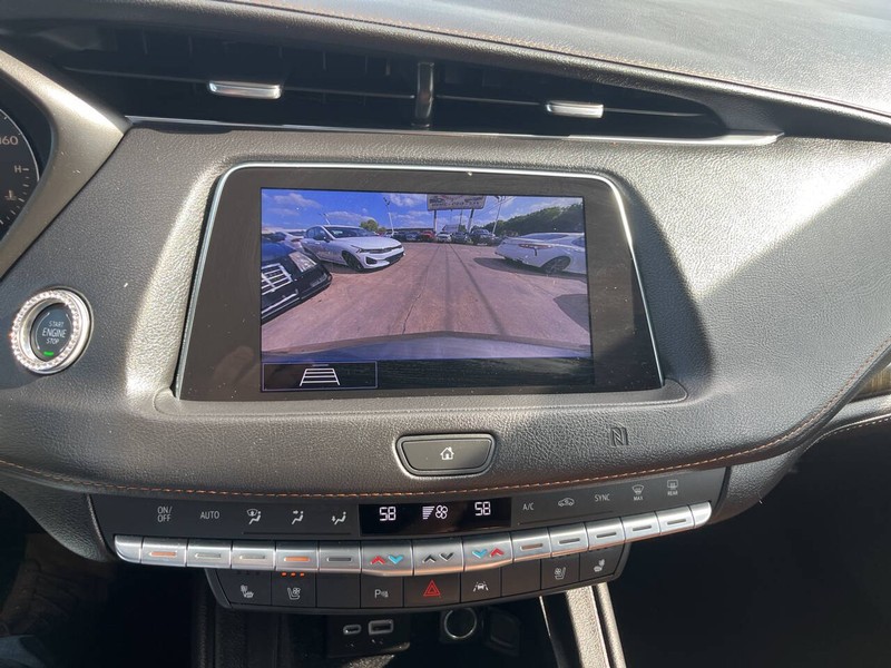 Cadillac XT4 Vehicle Image 12