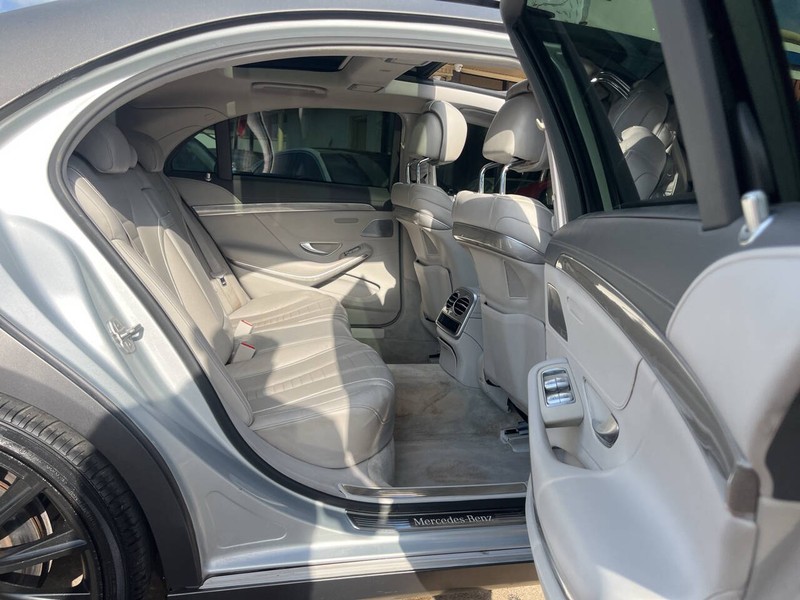 Mercedes-Benz S-Class Vehicle Image 10
