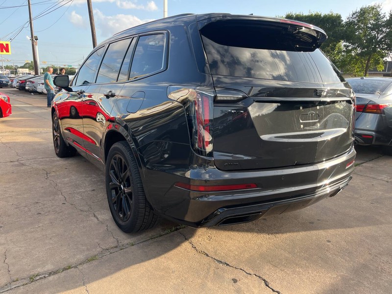 Cadillac XT6 Vehicle Image 03