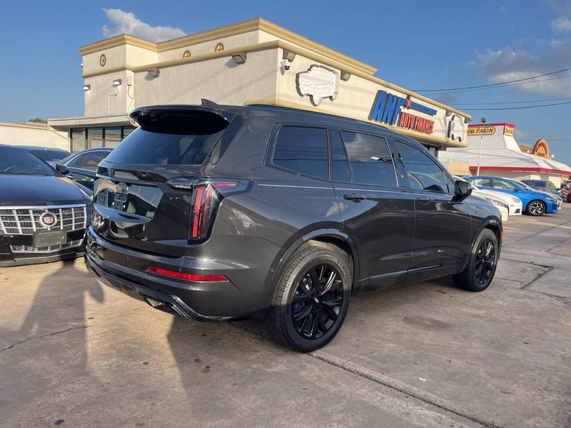 Cadillac XT6 Vehicle Image 05