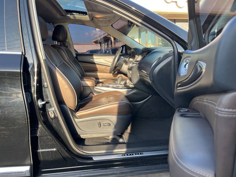 INFINITI QX60 Vehicle Image 13