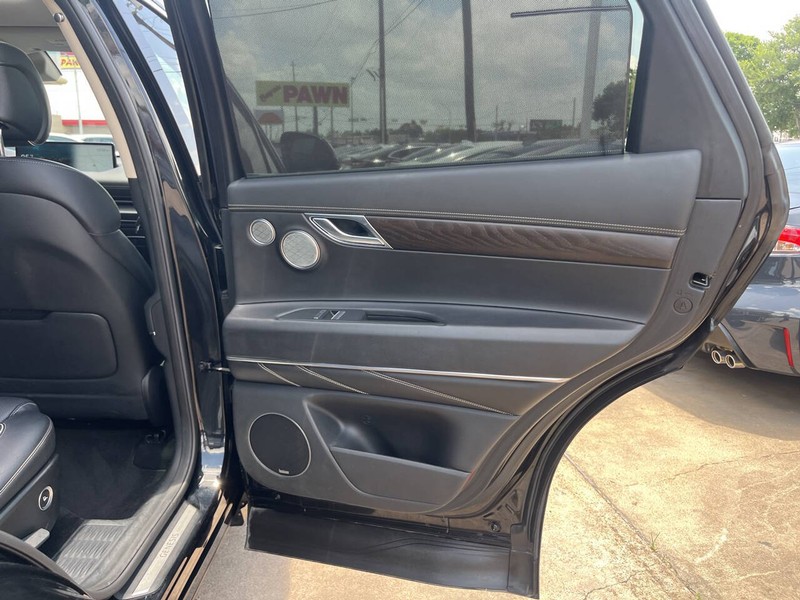 Genesis GV80 Vehicle Image 13