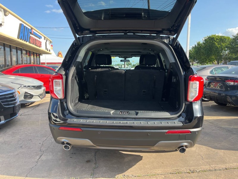 Ford Explorer Vehicle Image 10