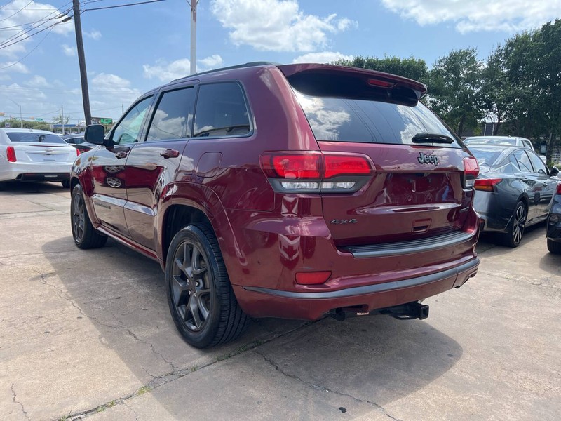 Jeep Grand Cherokee Vehicle Image 03