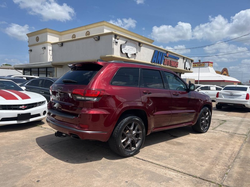 Jeep Grand Cherokee Vehicle Image 05