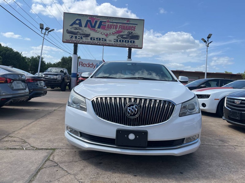 Buick LaCrosse Vehicle Image 03