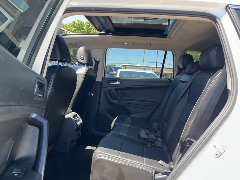 Volkswagen Tiguan Vehicle Image 09