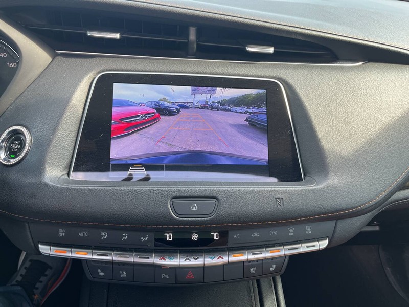 Cadillac XT4 Vehicle Image 12
