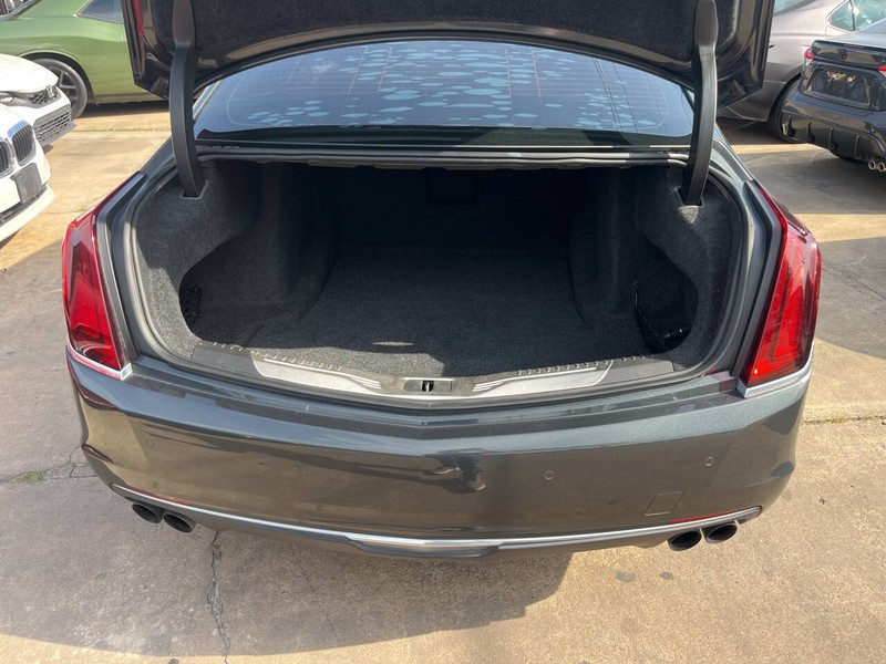 Cadillac CT6 Sedan Vehicle Image 09