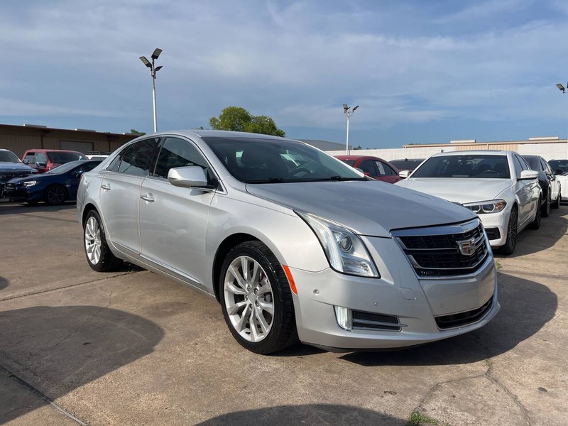 Cadillac XTS Vehicle Image 06