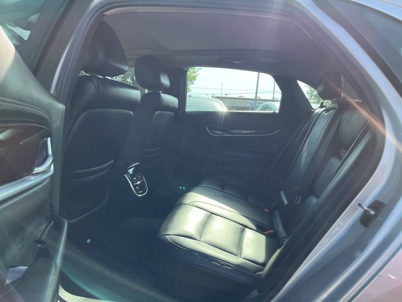 Cadillac XTS Vehicle Image 08