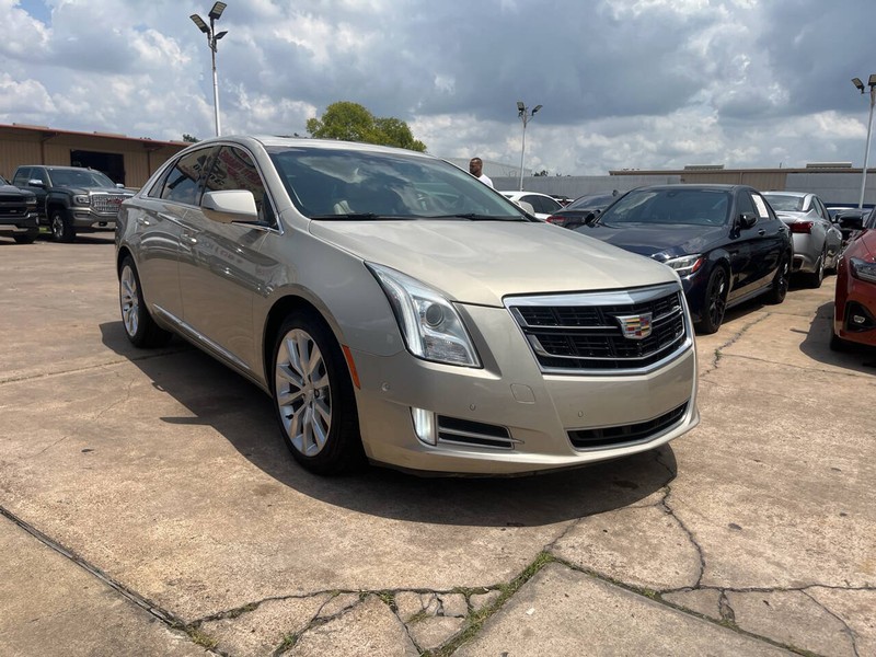 Cadillac XTS Vehicle Image 06