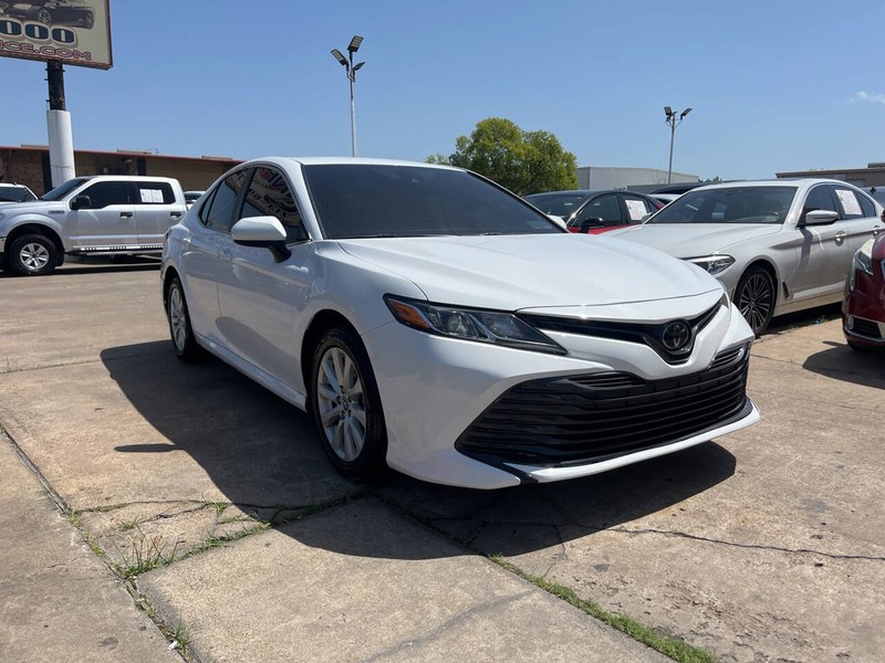 Toyota Camry Vehicle Image 06