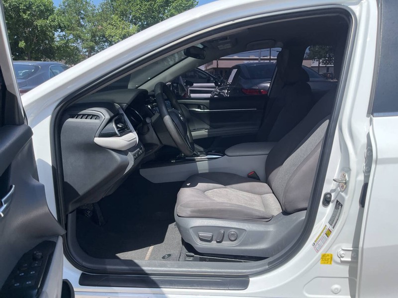 Toyota Camry Vehicle Image 07
