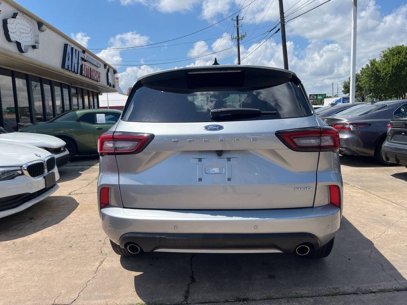 Ford Escape Vehicle Image 04