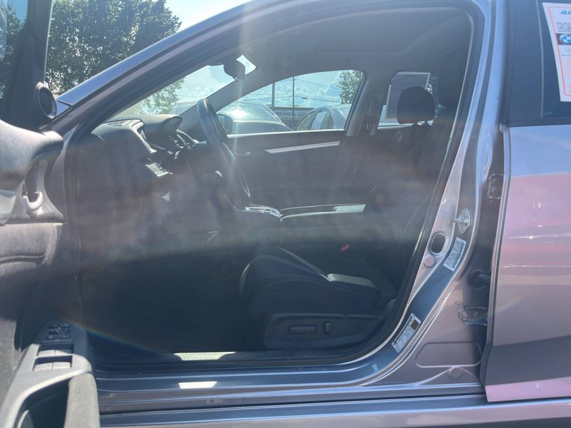 Honda Civic Sedan Vehicle Image 07
