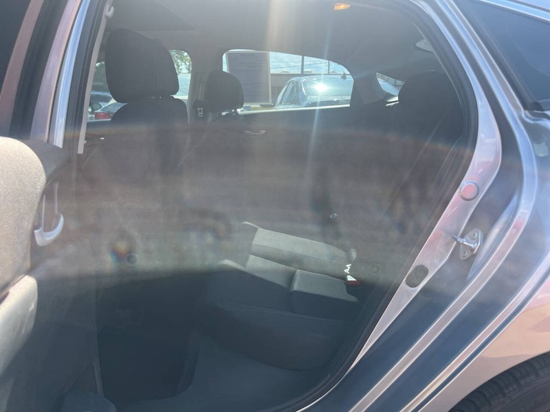 Honda Civic Sedan Vehicle Image 08