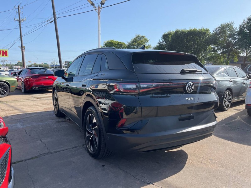 Volkswagen ID.4 Vehicle Image 03