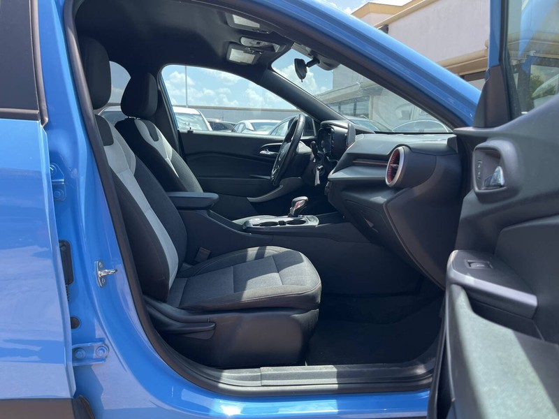 Chevrolet Trax Vehicle Image 11