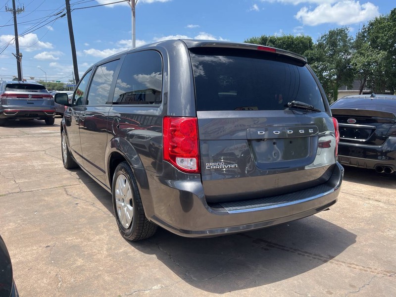 Dodge Grand Caravan Vehicle Image 03