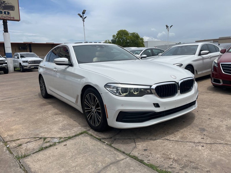 BMW 5 Series Vehicle Image 06